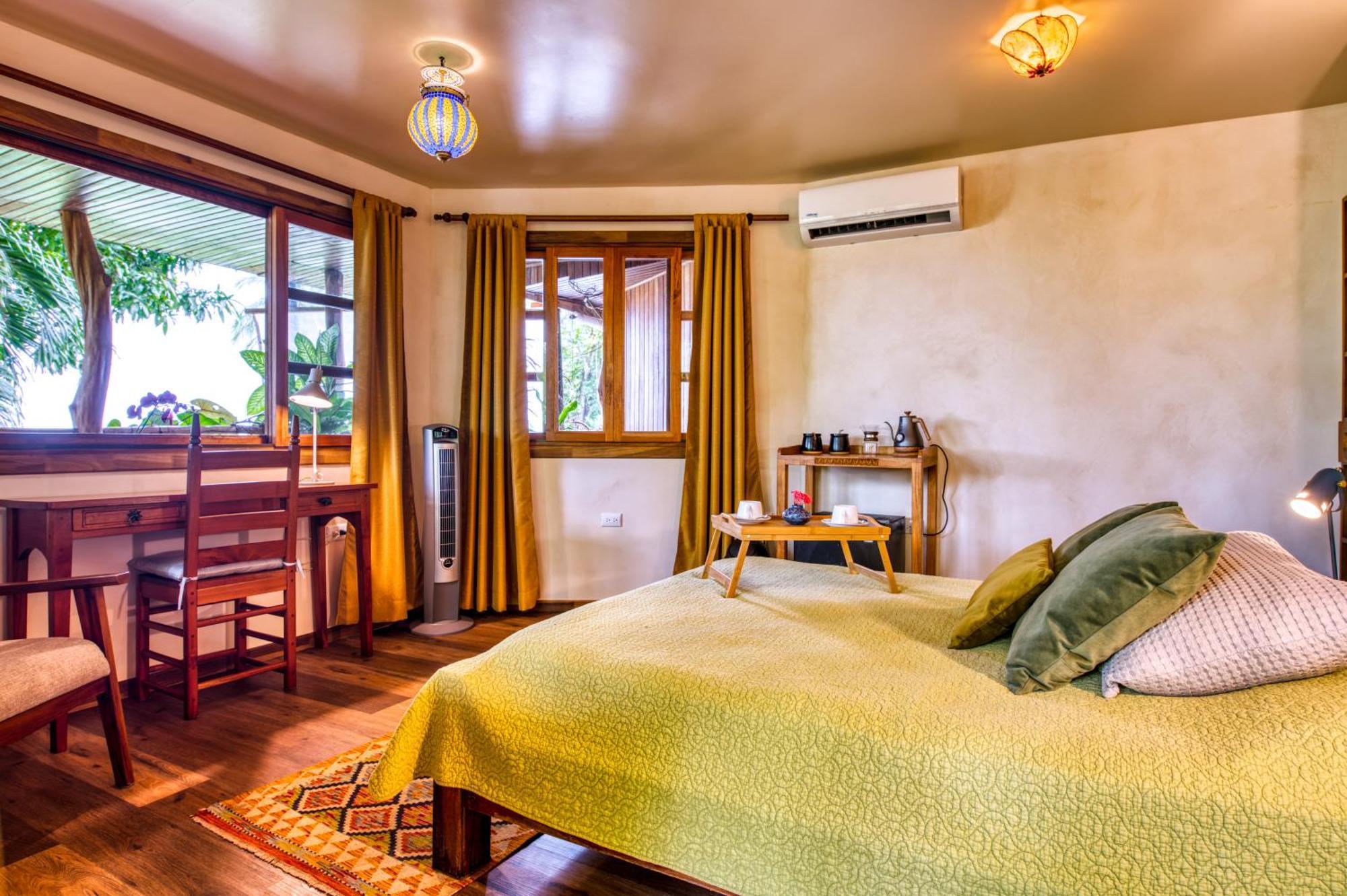 Hotel Amor De Mar Montezuma Bagian luar foto